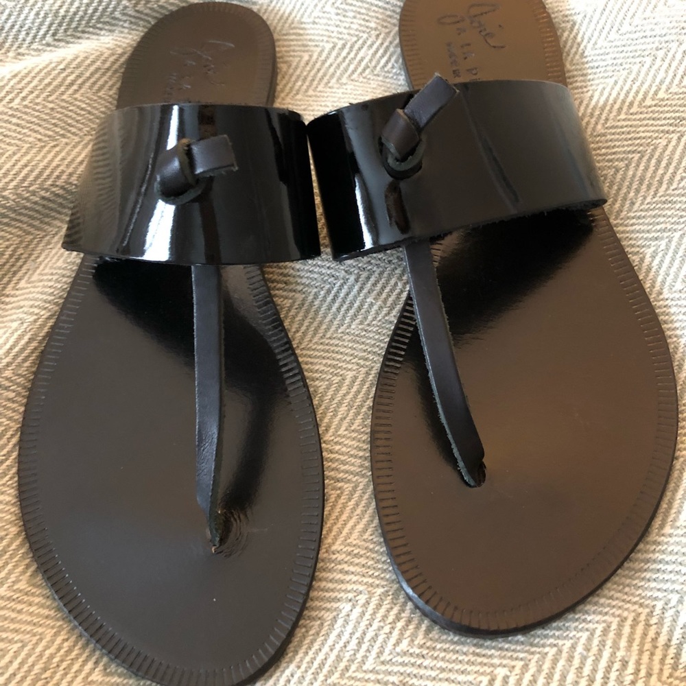 Joie Nice Patent thong sandal